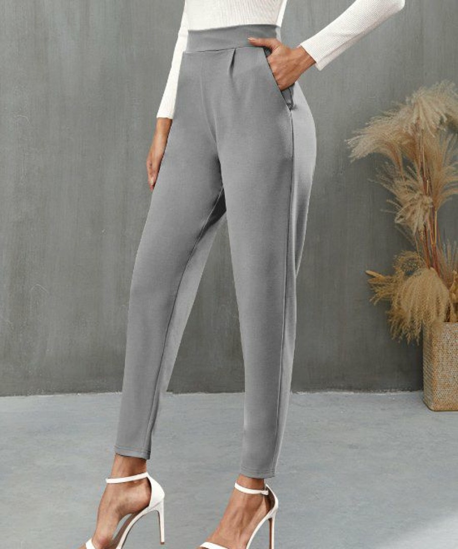 Women * | Flash Sale Izuria Gray Pleated Elastic-Waist Pocket Crop Pants Women & Plus